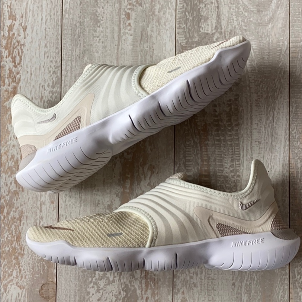 NWT Nike Free RN Flyknit cream running shoes - Picture 4 of 7